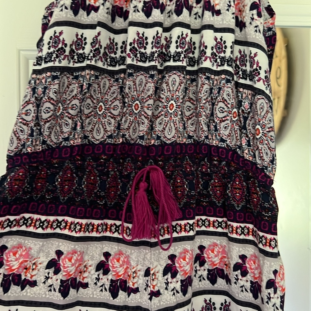 Romper - Picture 2 of 3